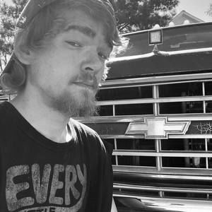 Meet your Posher, Victor